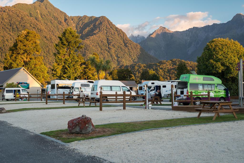 Fox Glacier Top 10 Holiday Park & Motels Exteriör bild