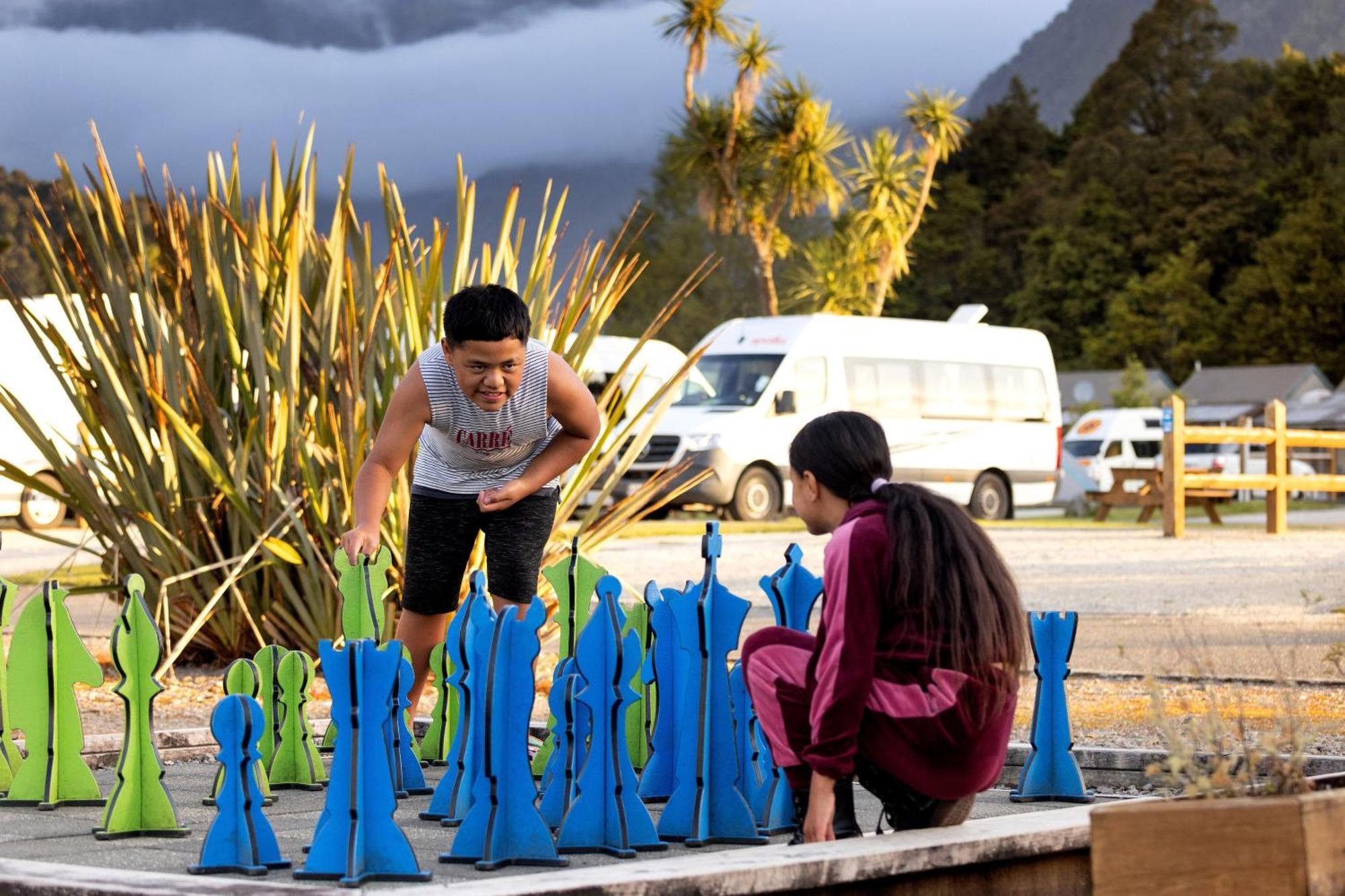 Fox Glacier Top 10 Holiday Park & Motels Exteriör bild
