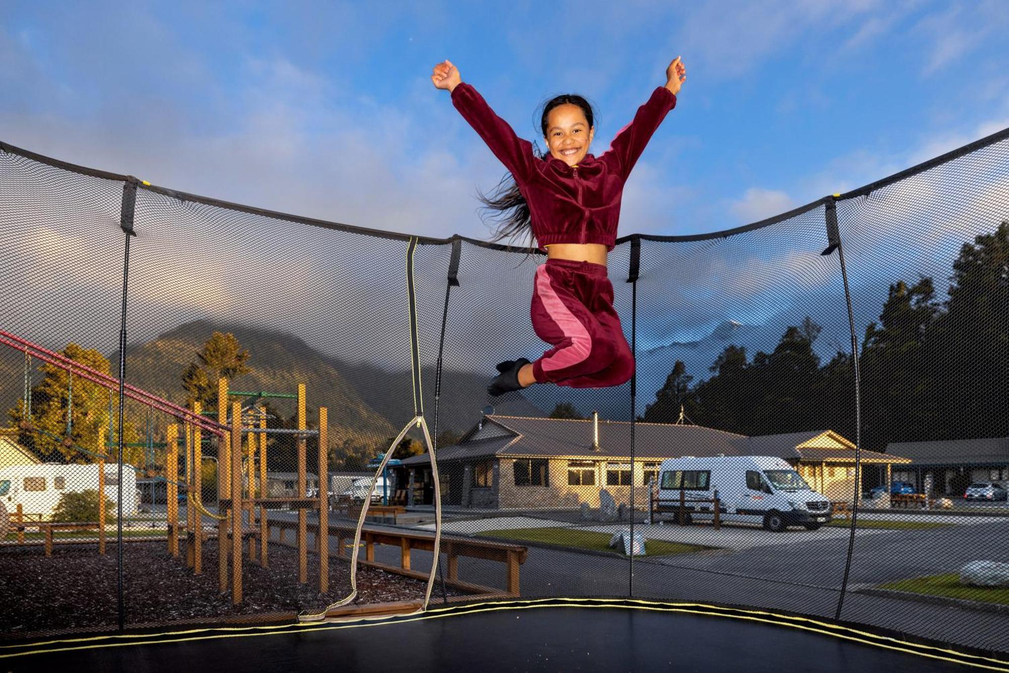 Fox Glacier Top 10 Holiday Park & Motels Exteriör bild